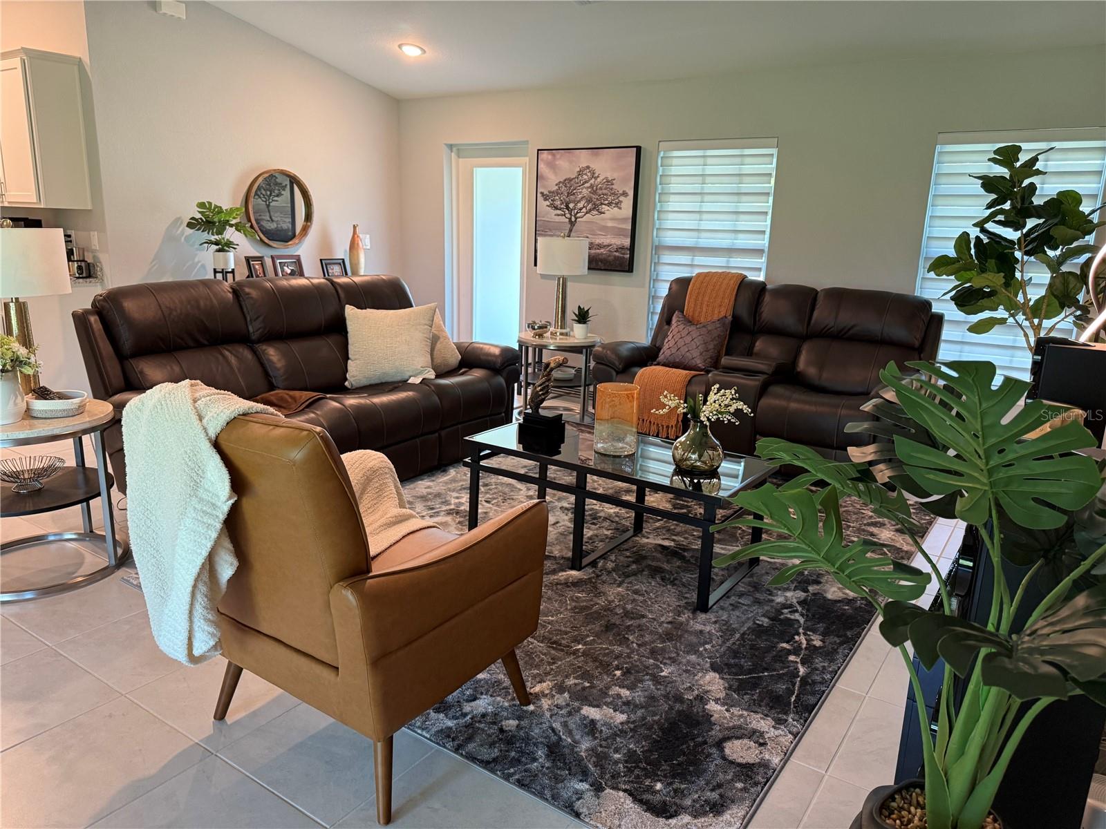 1573 - PORT CHARLOTTE SUB 26 - Residential Lease