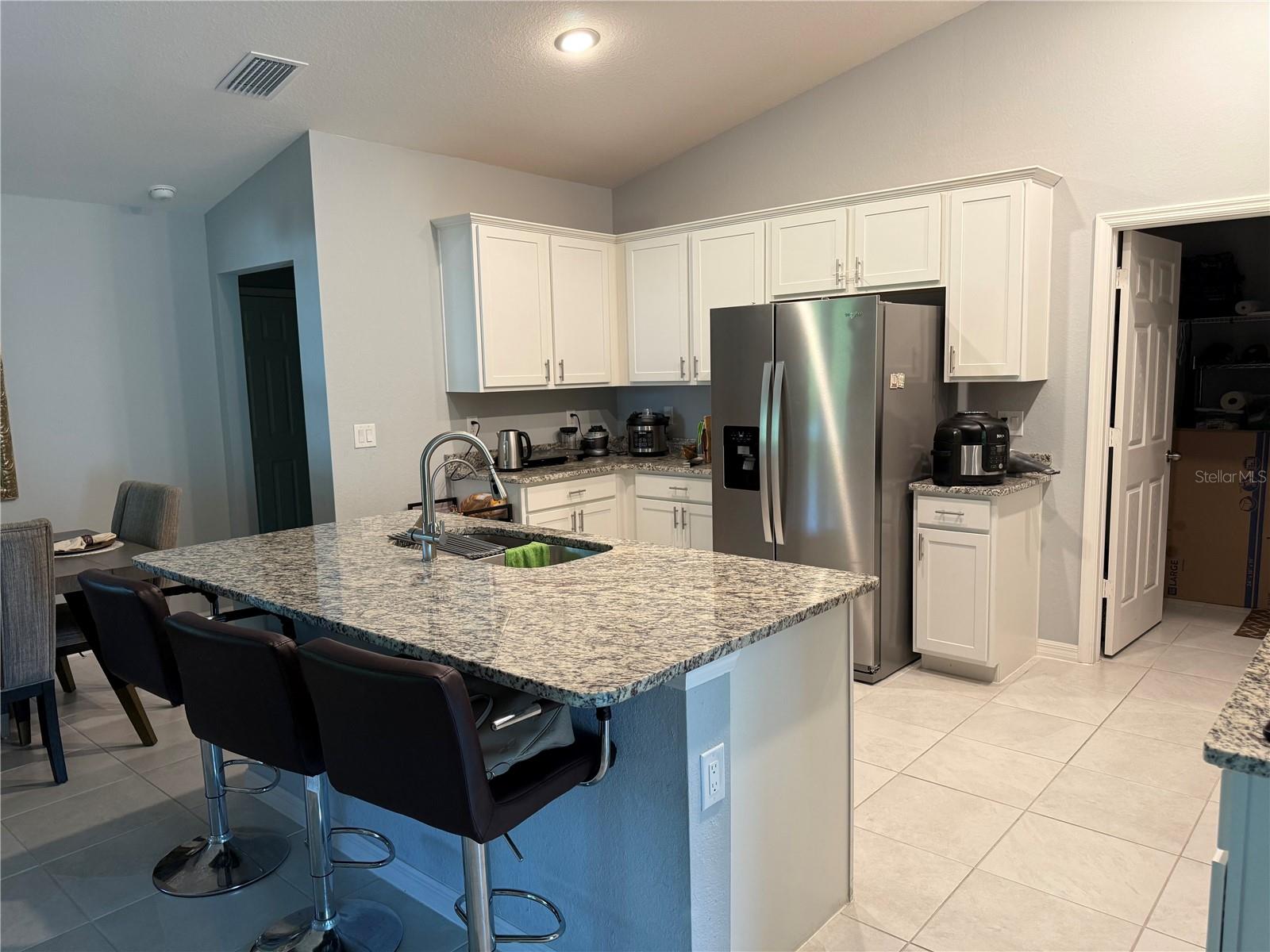 1573 - PORT CHARLOTTE SUB 26 - Residential Lease