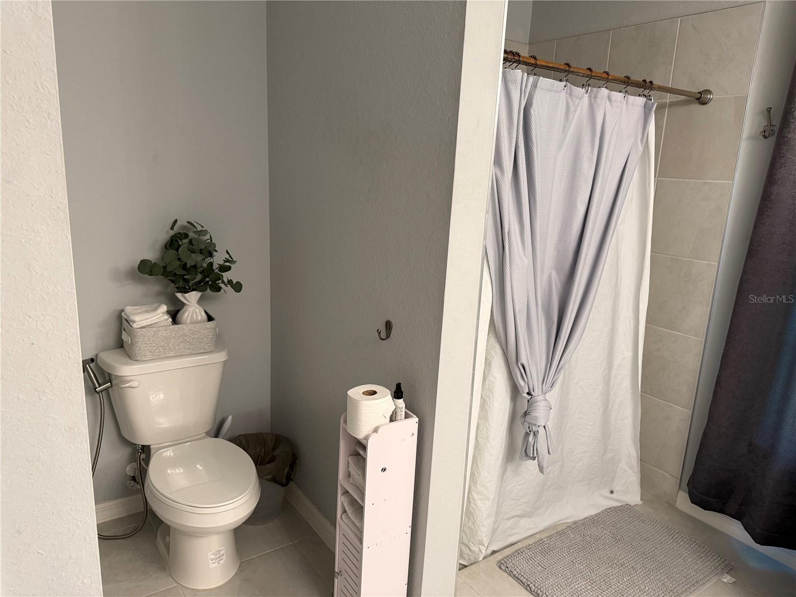 1573 - PORT CHARLOTTE SUB 26 - Residential Lease