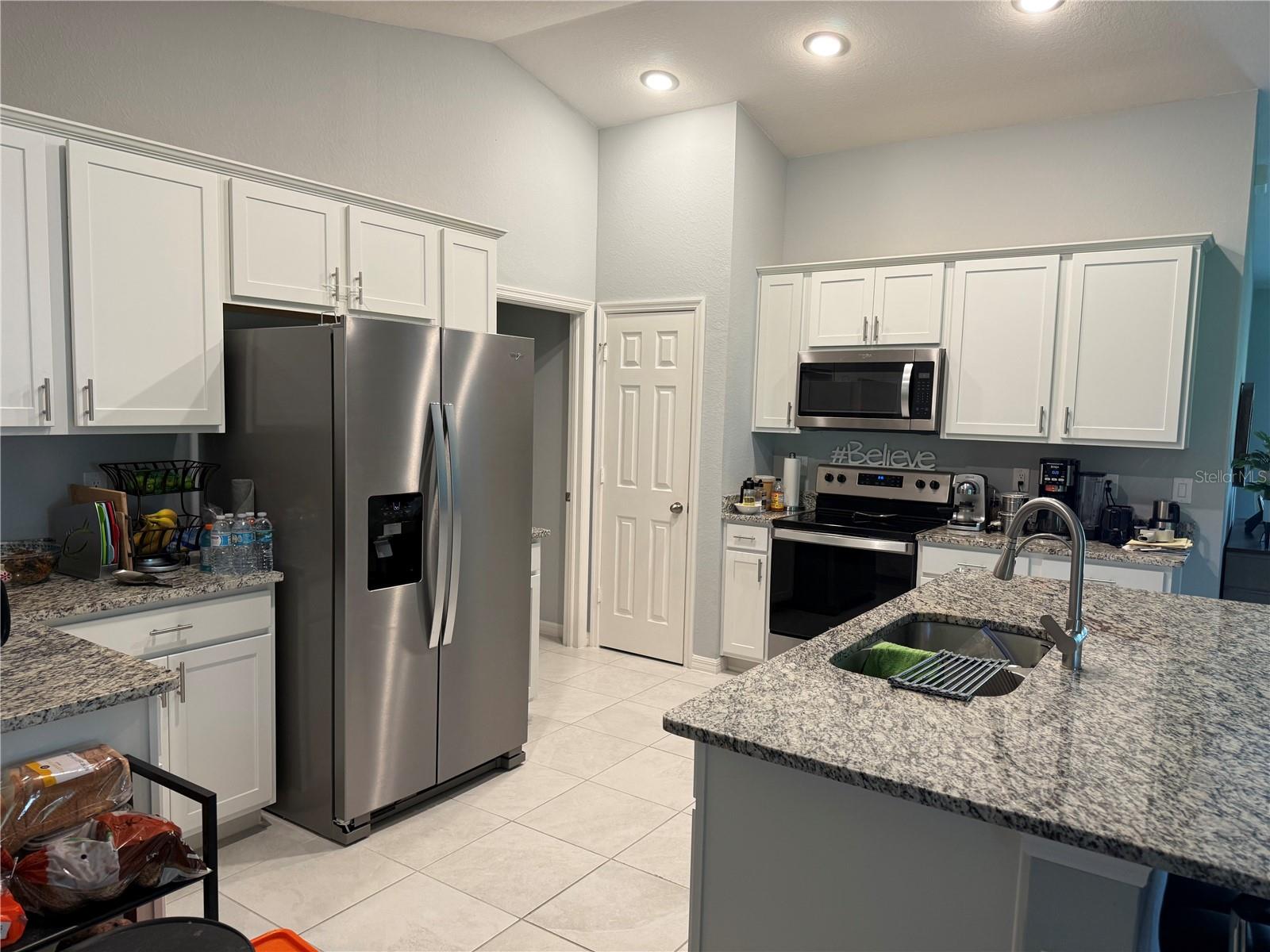 1573 - PORT CHARLOTTE SUB 26 - Residential Lease
