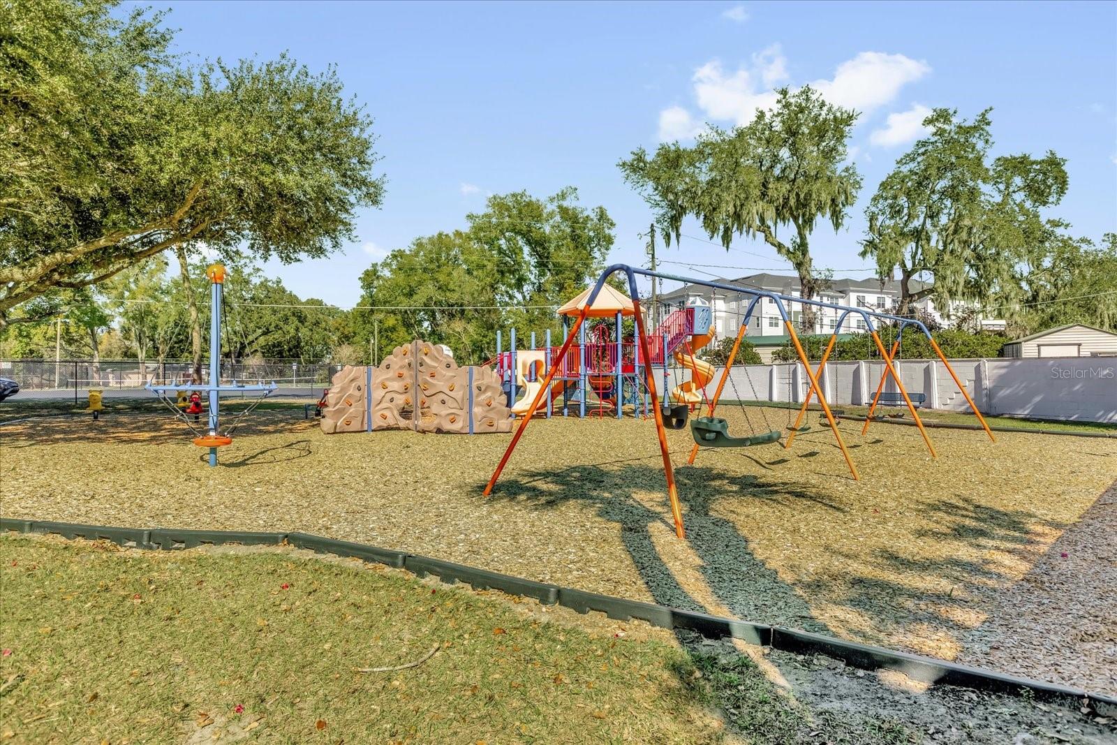 KINGSWOOD MANOR - Residential