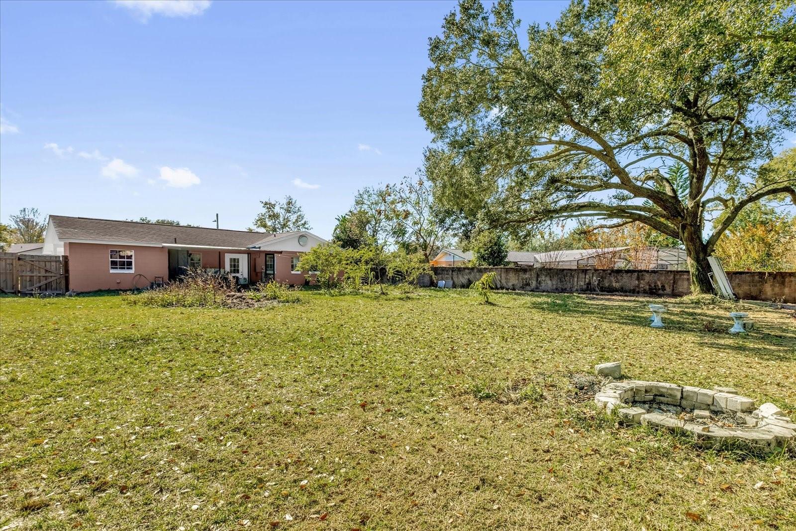 KINGSWOOD MANOR - Residential