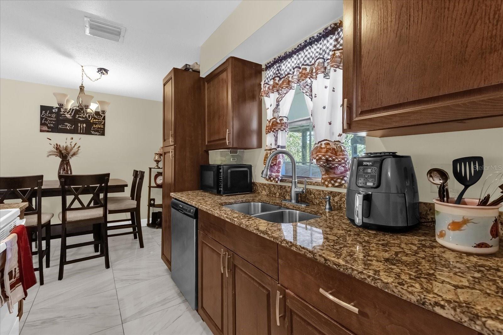 KINGSWOOD MANOR - Residential