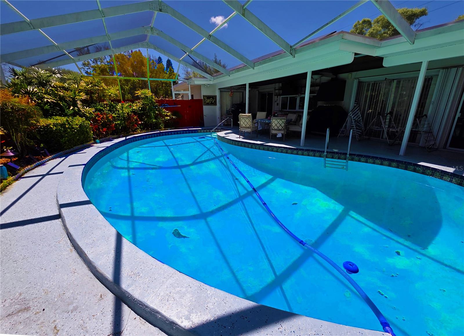 PART OF SW 1/4 OF SW 1/4 OF SEC 13-29-15 DESC FROM - Residential