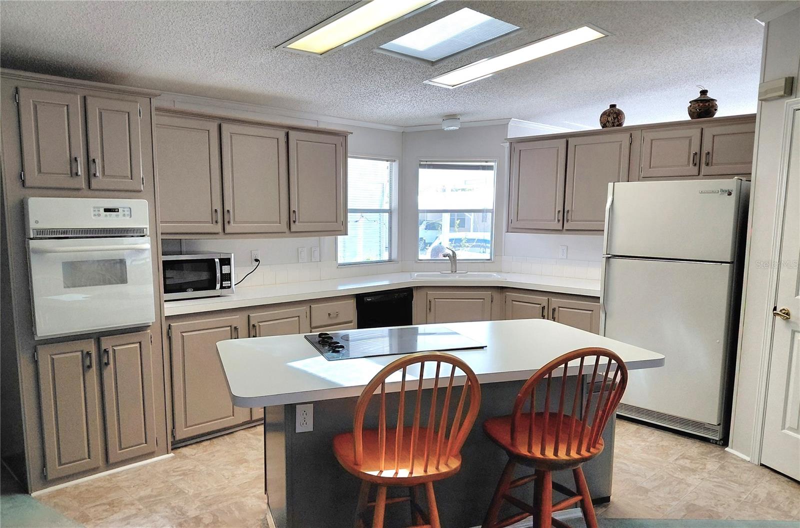 PARADISE ISLAND CO-OP INC - Residential