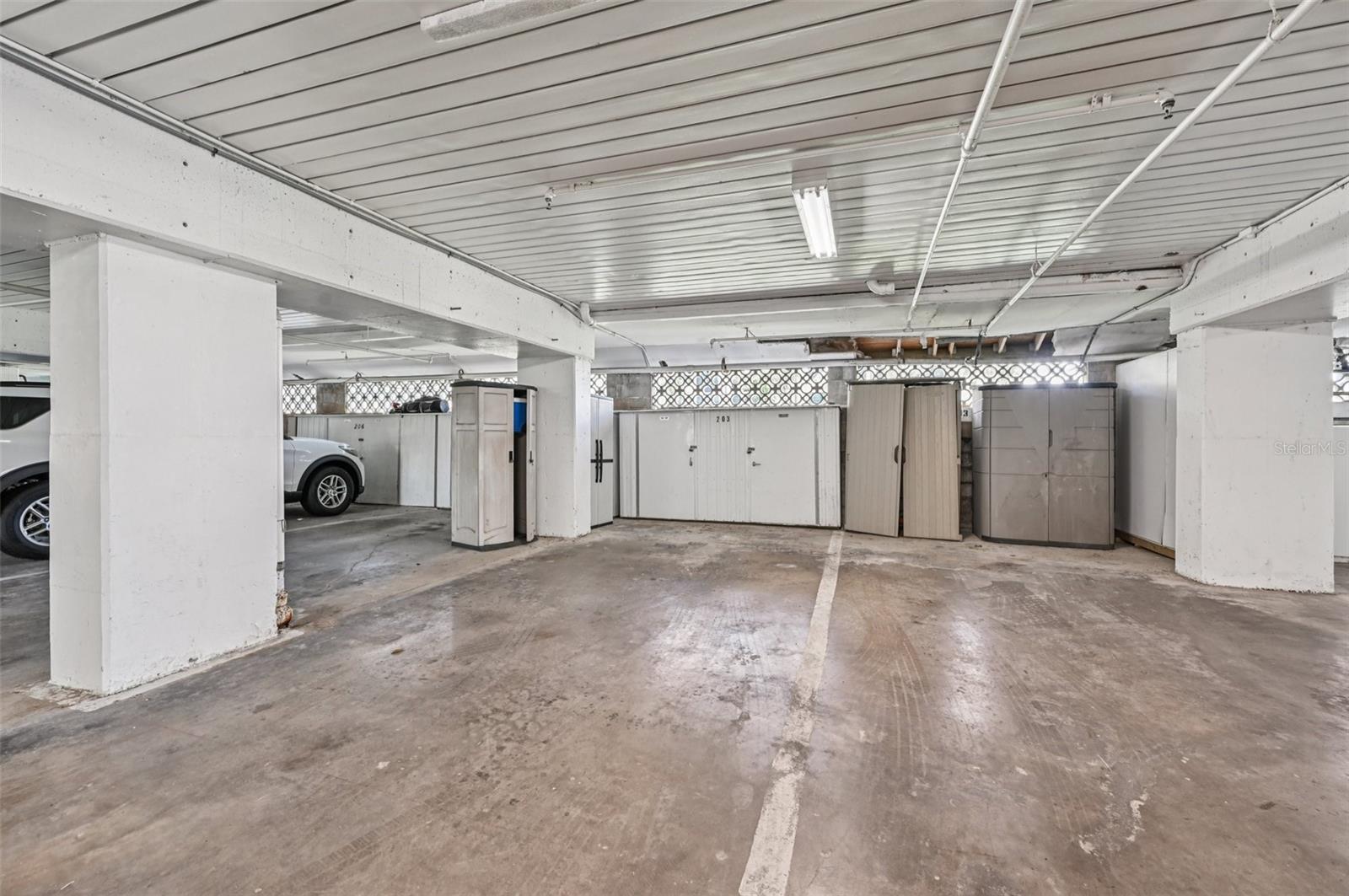 TORTUGA - Residential Lease