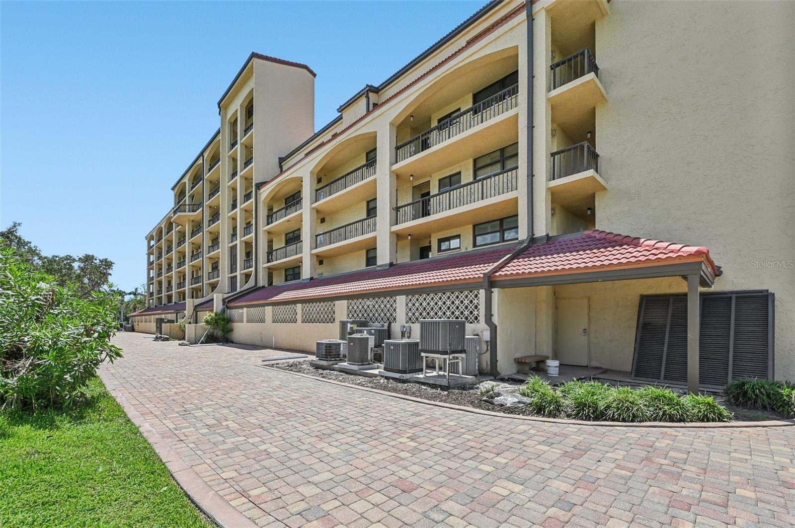TORTUGA - Residential Lease