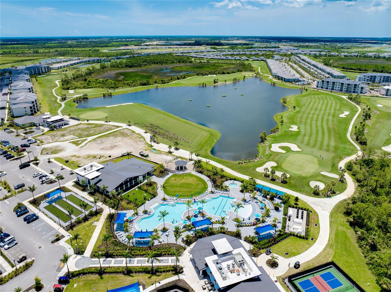 WELLEN PARK GOLF & COUNTRY CLUB - Residential