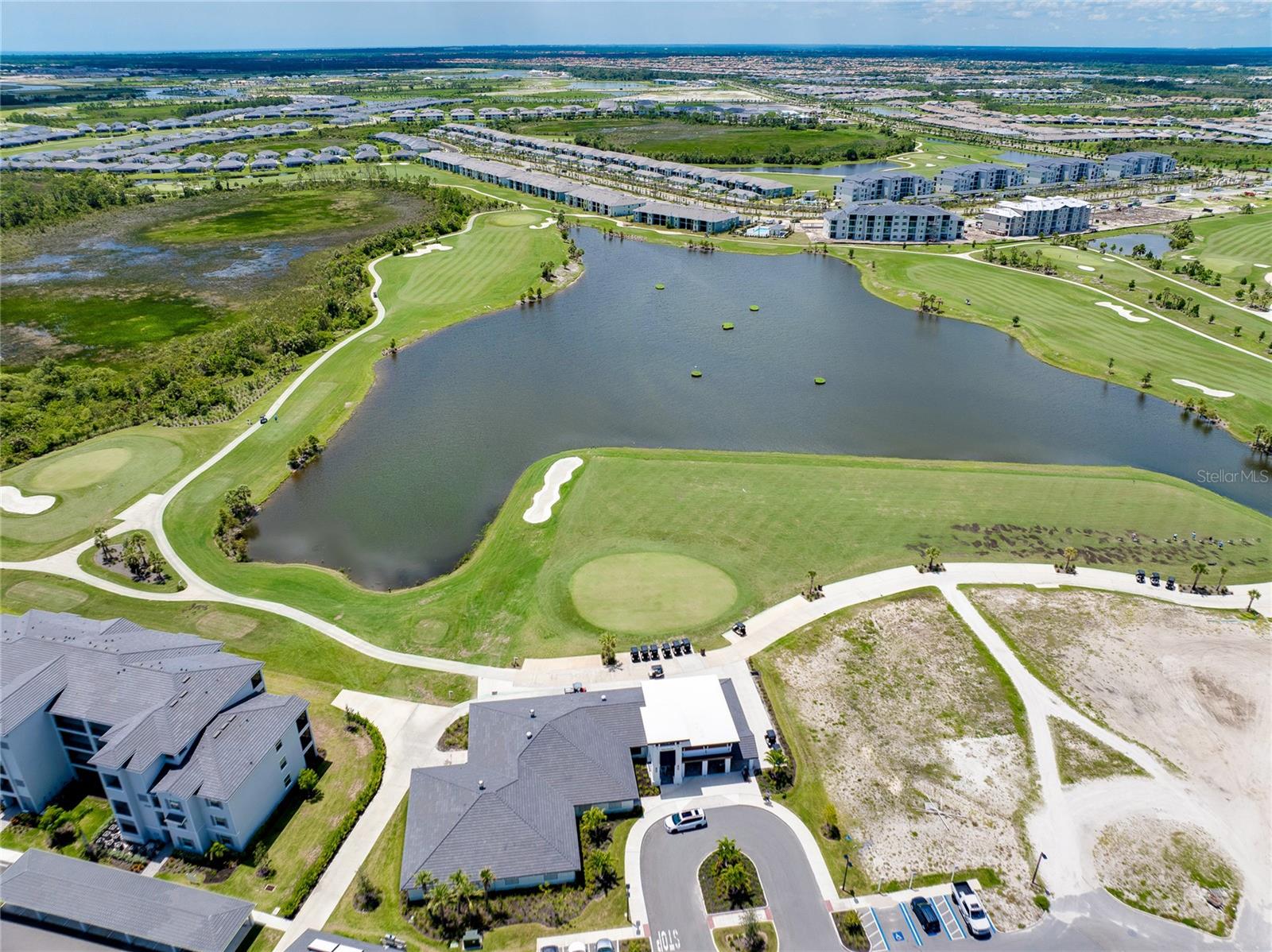 WELLEN PARK GOLF & COUNTRY CLUB - Residential
