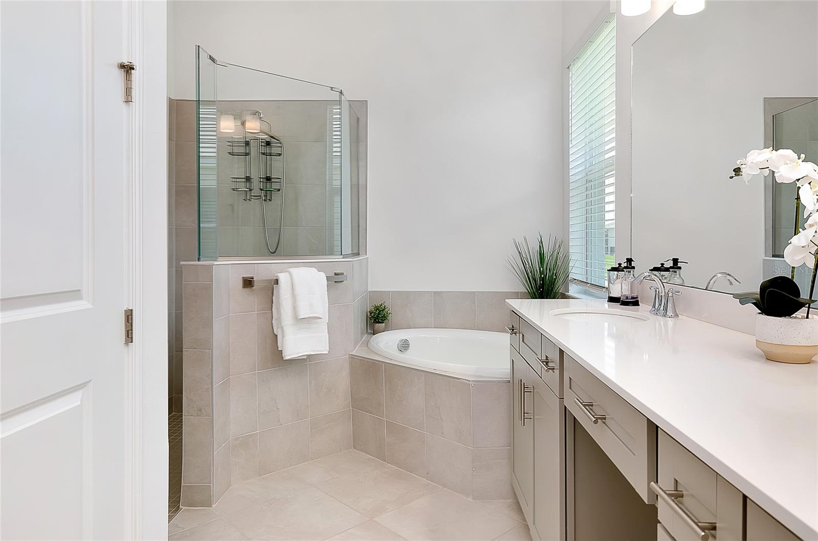 WELLEN PARK GOLF & COUNTRY CLUB - Residential