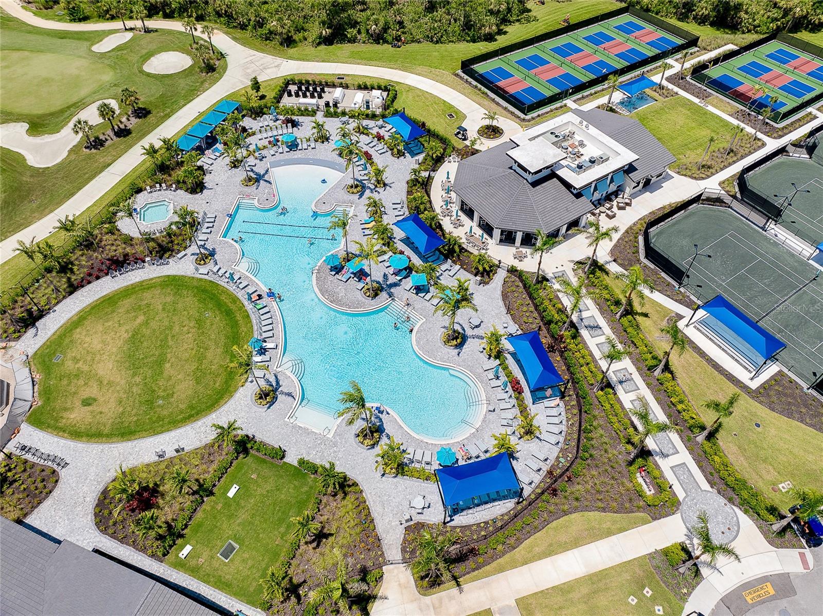 WELLEN PARK GOLF & COUNTRY CLUB - Residential