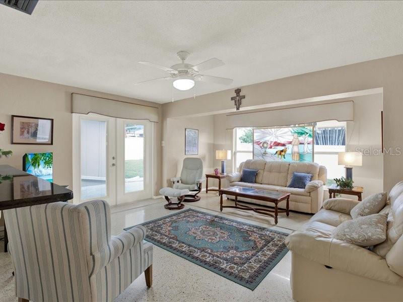 OAKHURST ACRES 3RD ADD - Residential