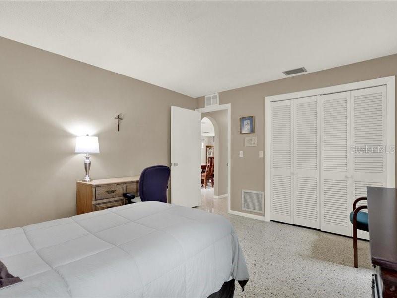 OAKHURST ACRES 3RD ADD - Residential