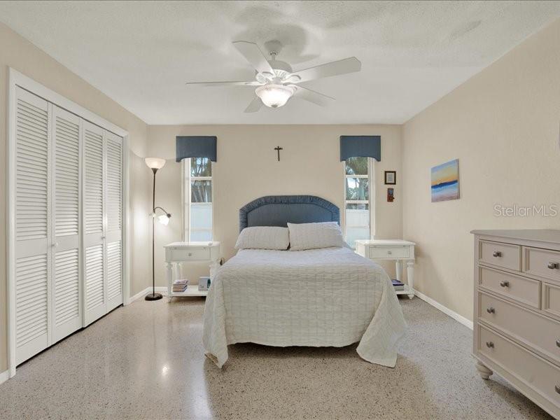 OAKHURST ACRES 3RD ADD - Residential