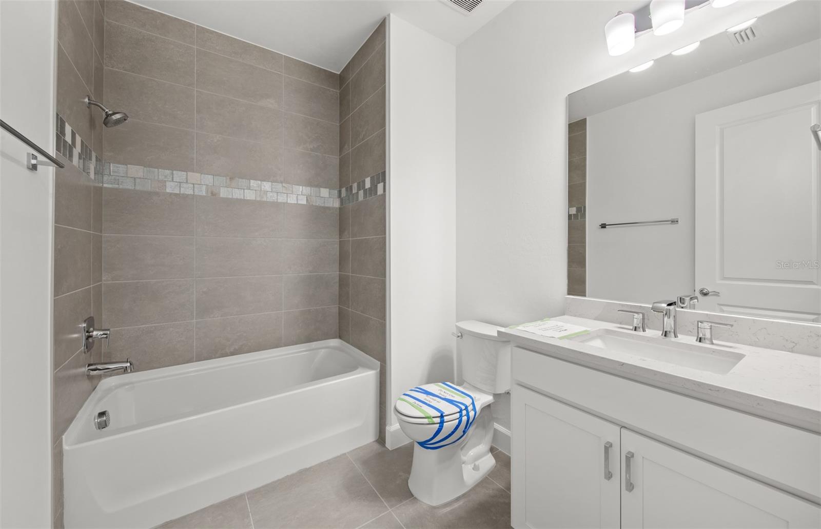 4632; DEL WEBB CATALINA AT LAKEWOOD RANCH - Residential