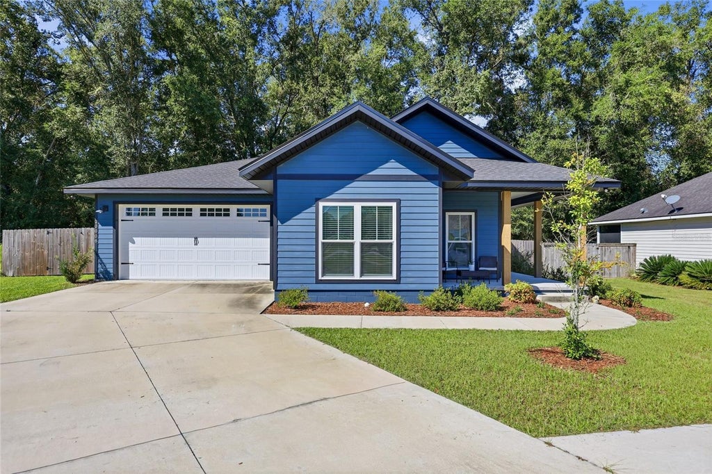 Photo of 20008 NW 249th Street, High Springs, FL 32643 (MLS # GC544174)