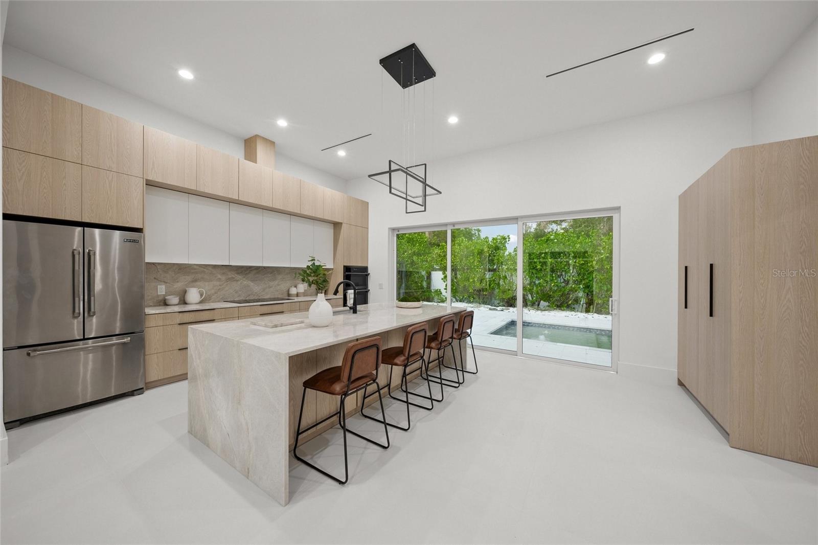 0079 - DESOTO TERRACE - Residential Lease