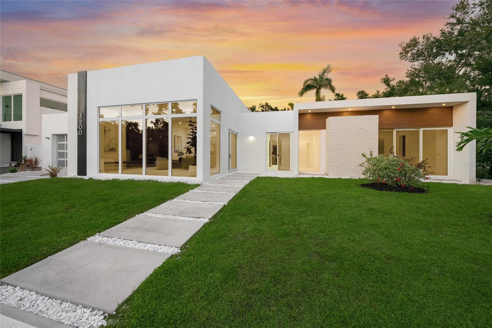 0079 - DESOTO TERRACE - Residential Lease