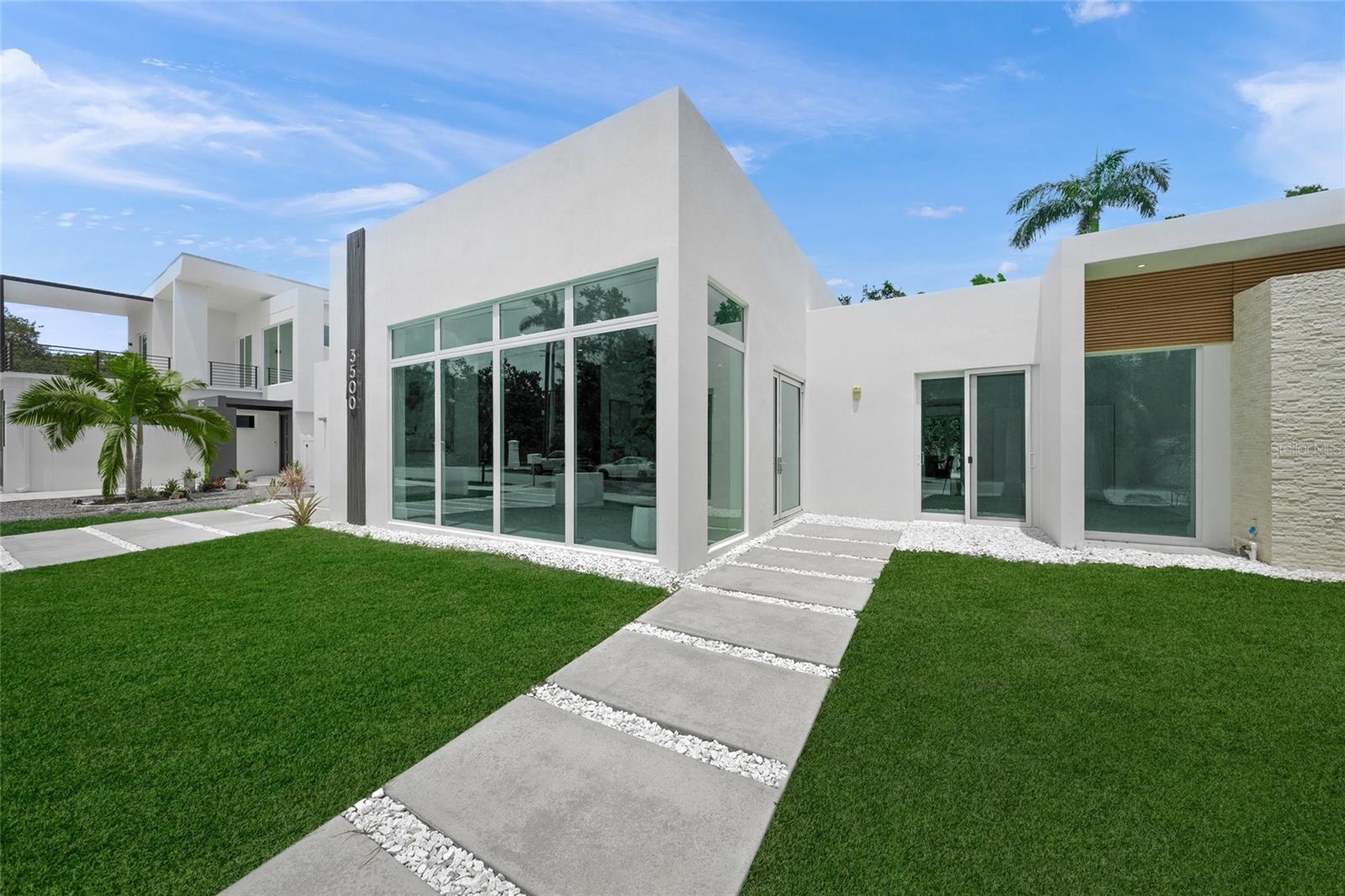 0079 - DESOTO TERRACE - Residential Lease