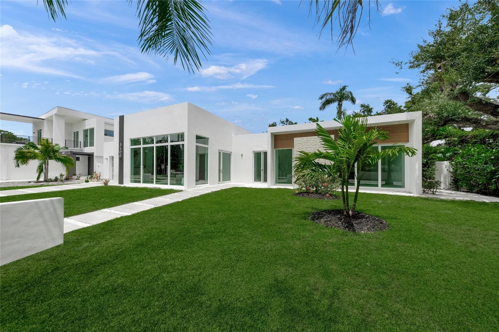 0079 - DESOTO TERRACE - Residential Lease