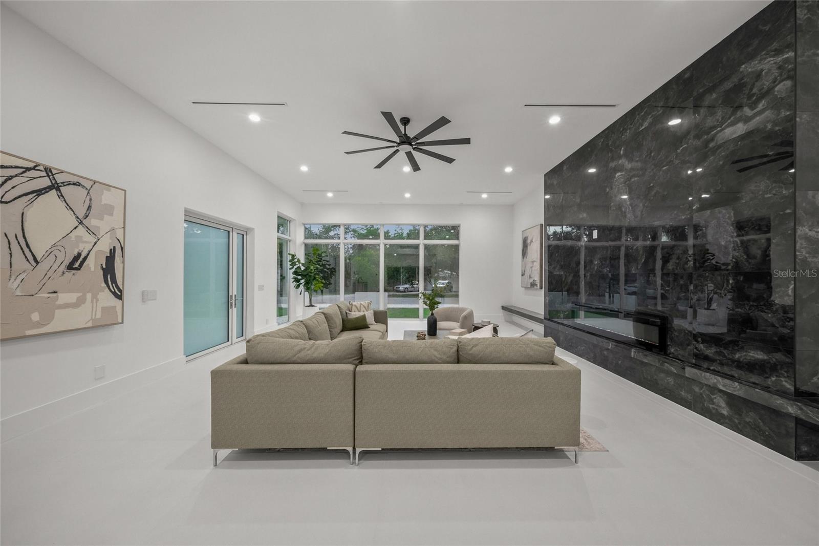 0079 - DESOTO TERRACE - Residential Lease