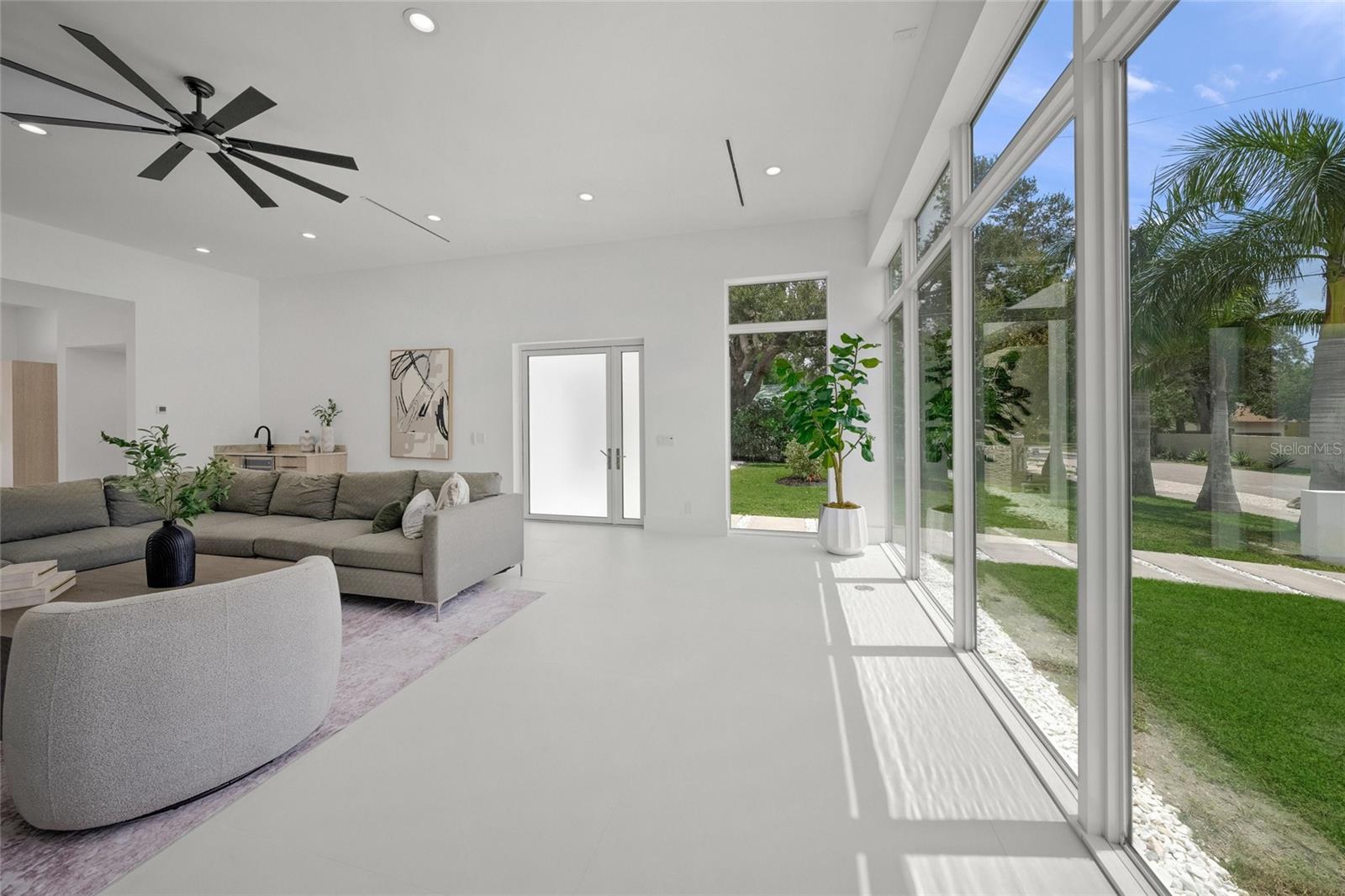 0079 - DESOTO TERRACE - Residential Lease