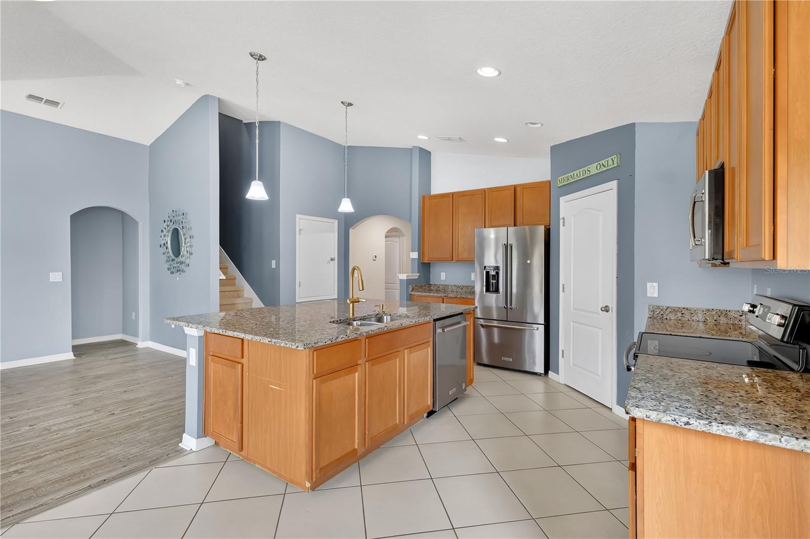 CHAMPIONS RESERVE - Residential