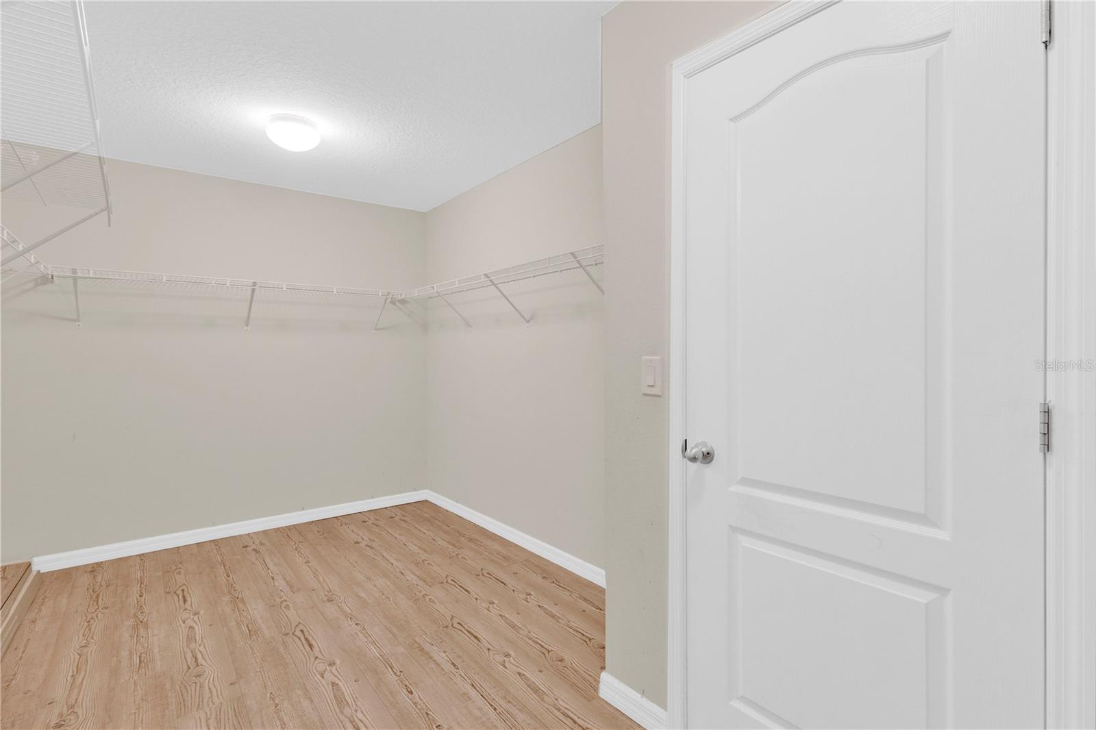 CHAMPIONS RESERVE - Residential