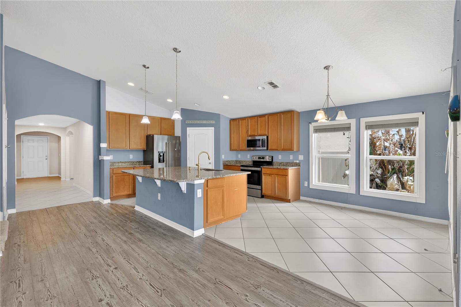 CHAMPIONS RESERVE - Residential