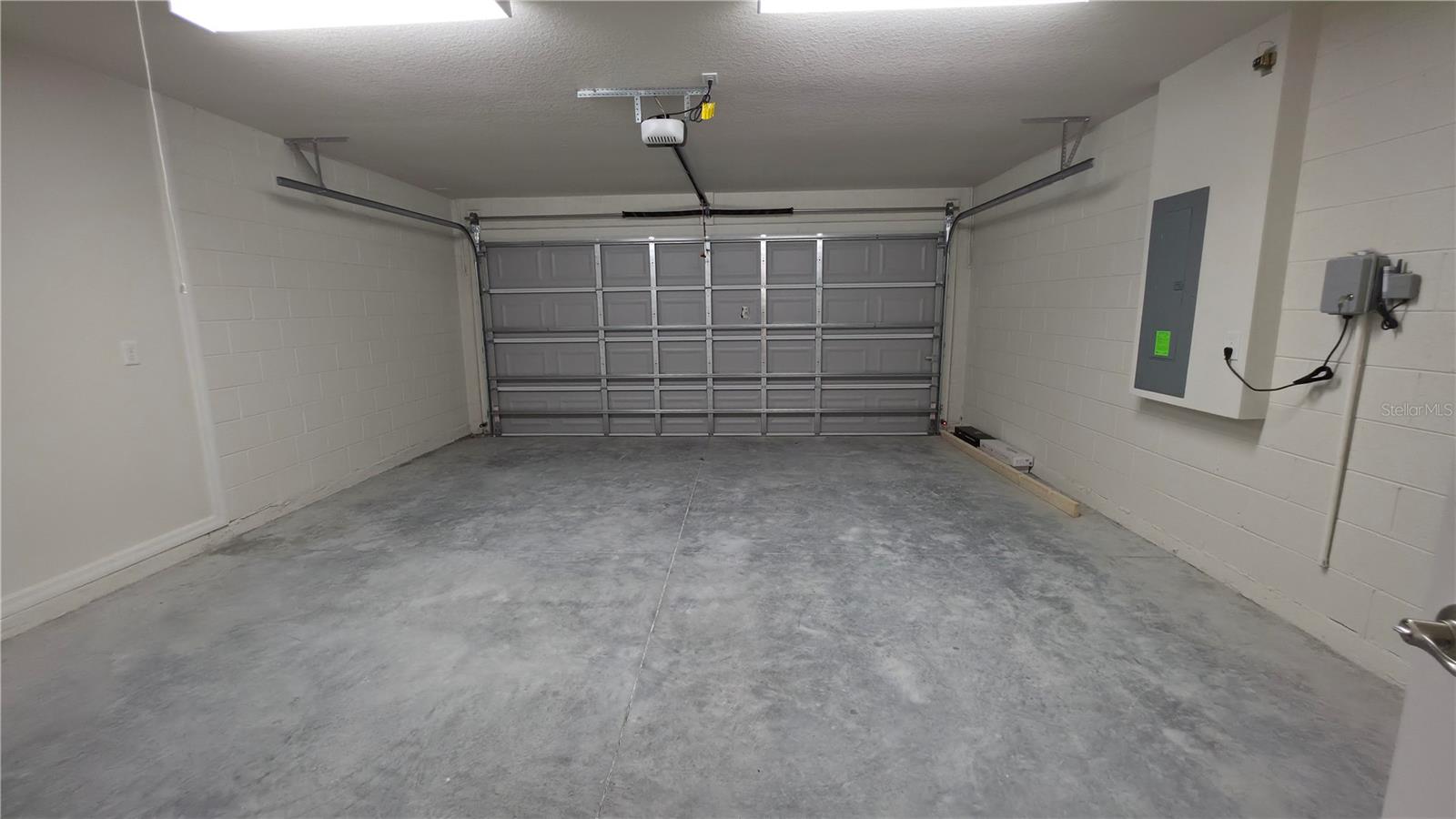 CITRUS SPGS UNIT 08 - Residential