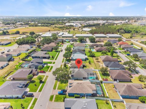 A home in AUBURNDALE