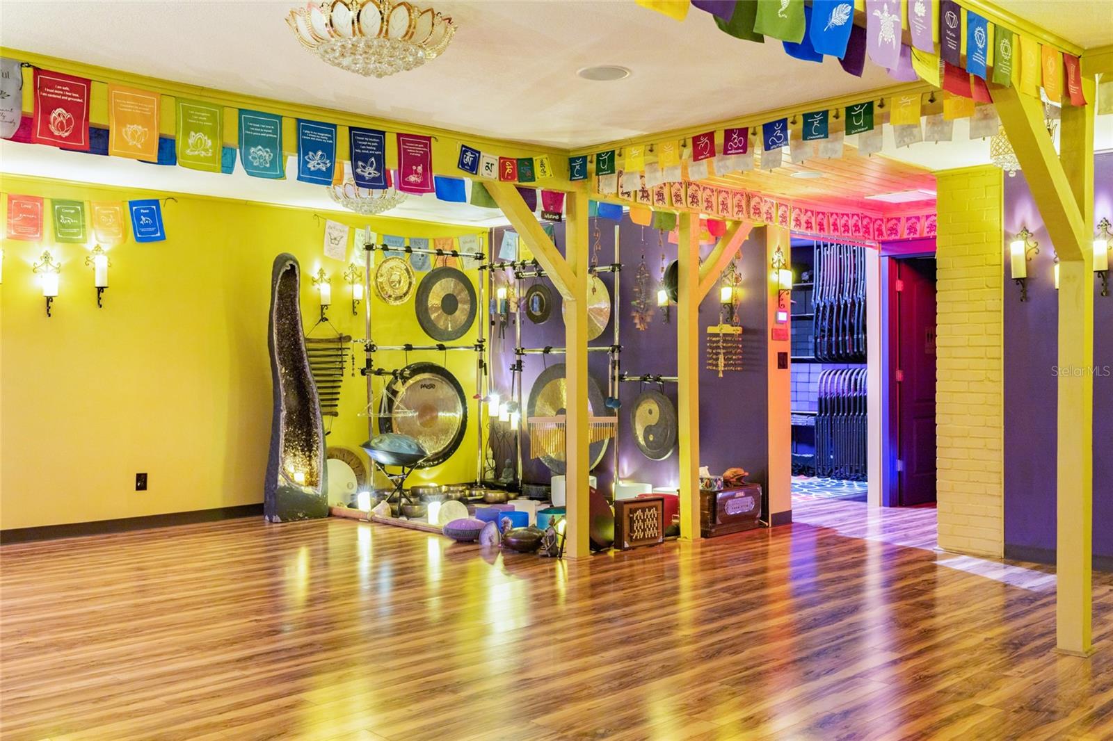 FORDS SUB - Commercial Sale