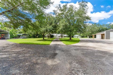 Tiny photo for 39623 County Road 439, Umatilla, FL 32784 (MLS # G5103183)