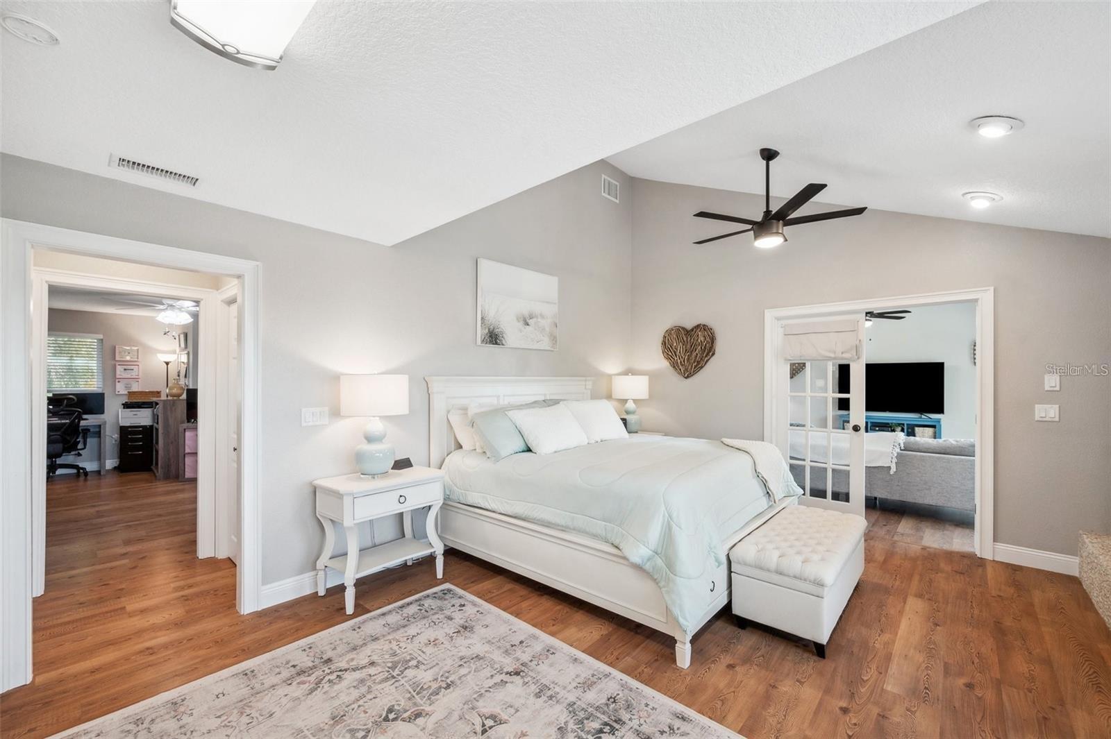 BAYWOOD VILLAGE SEC 5 - Residential