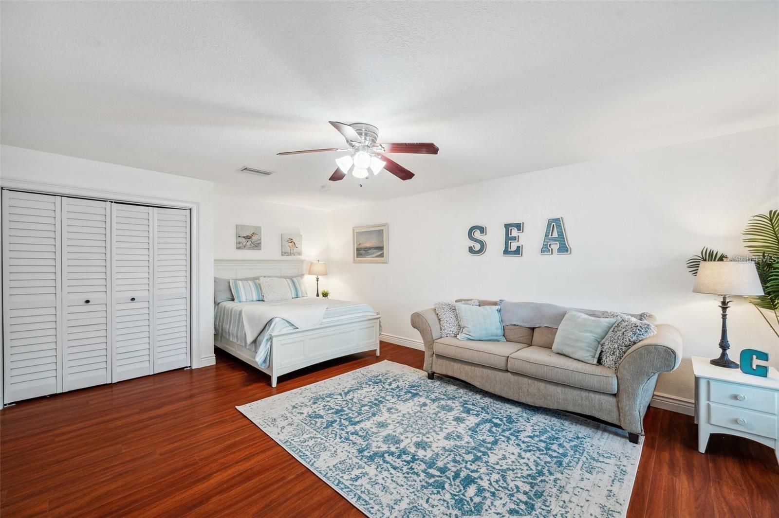 BAYWOOD VILLAGE SEC 5 - Residential