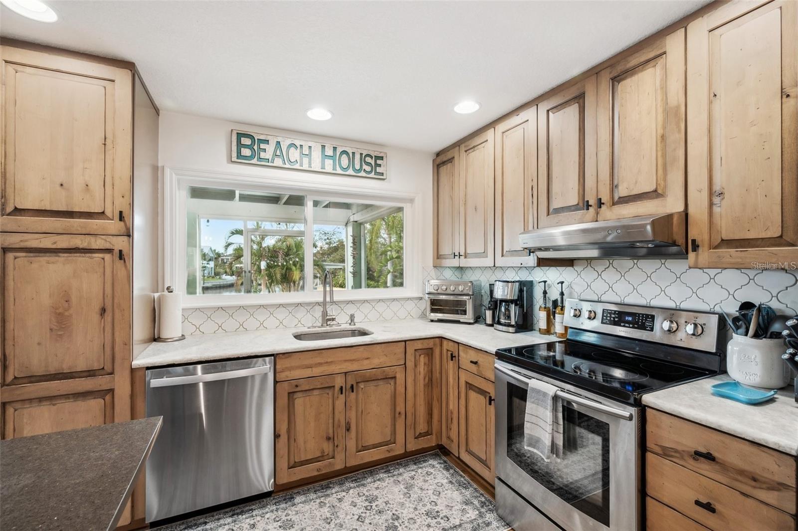 BAYWOOD VILLAGE SEC 5 - Residential