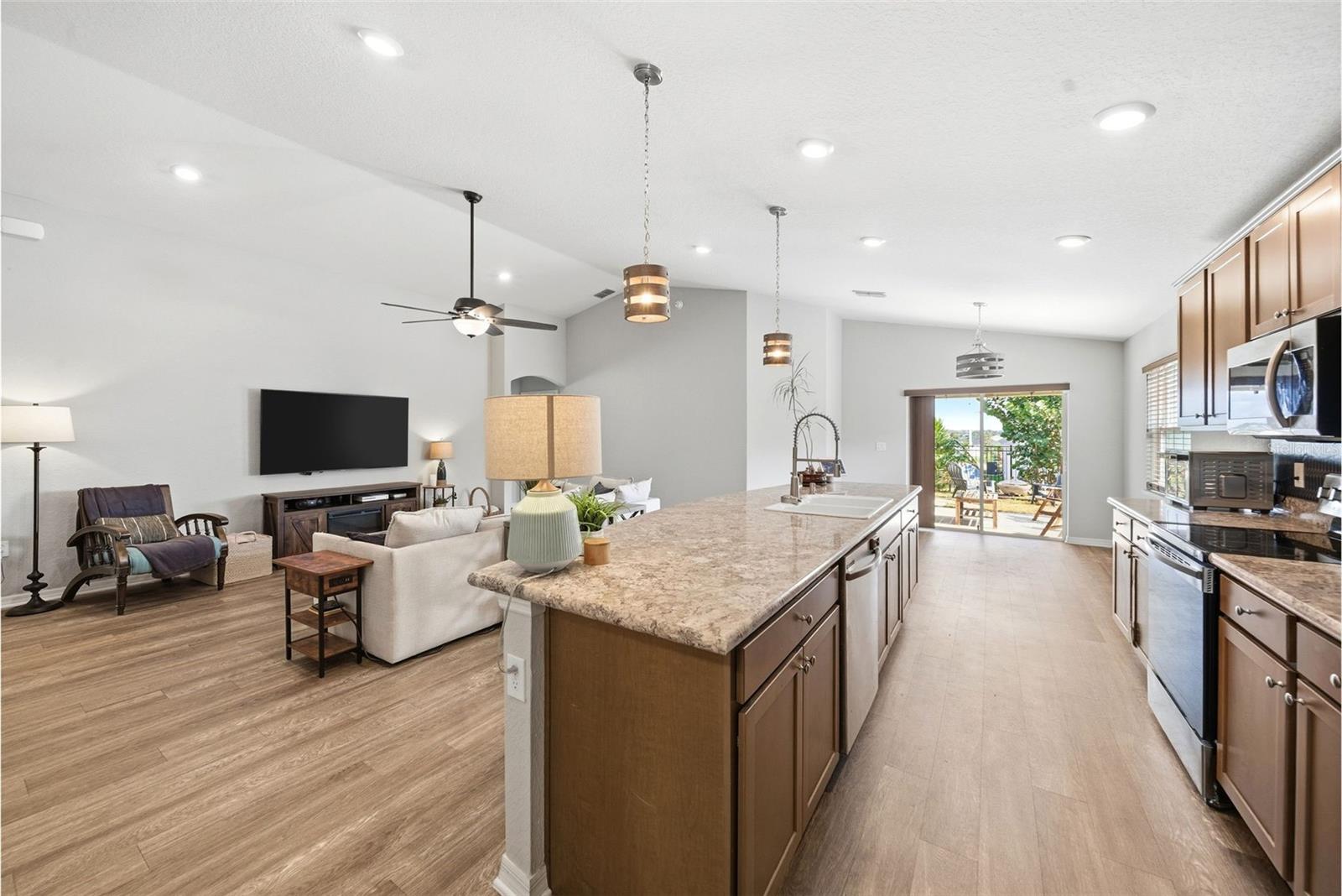 LAKES TR 5 - Residential