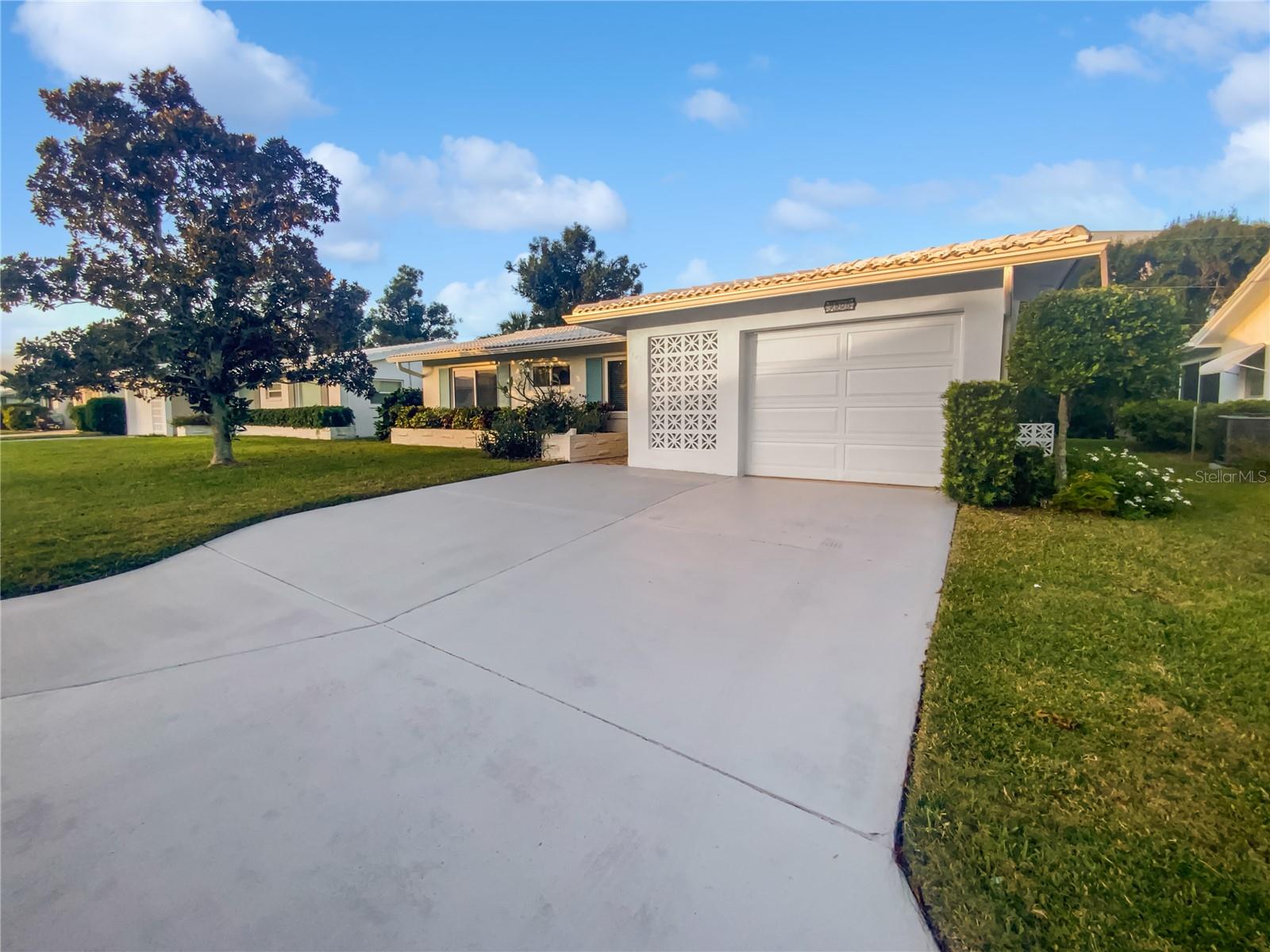 TAMARAC BY THE GULF - Residential