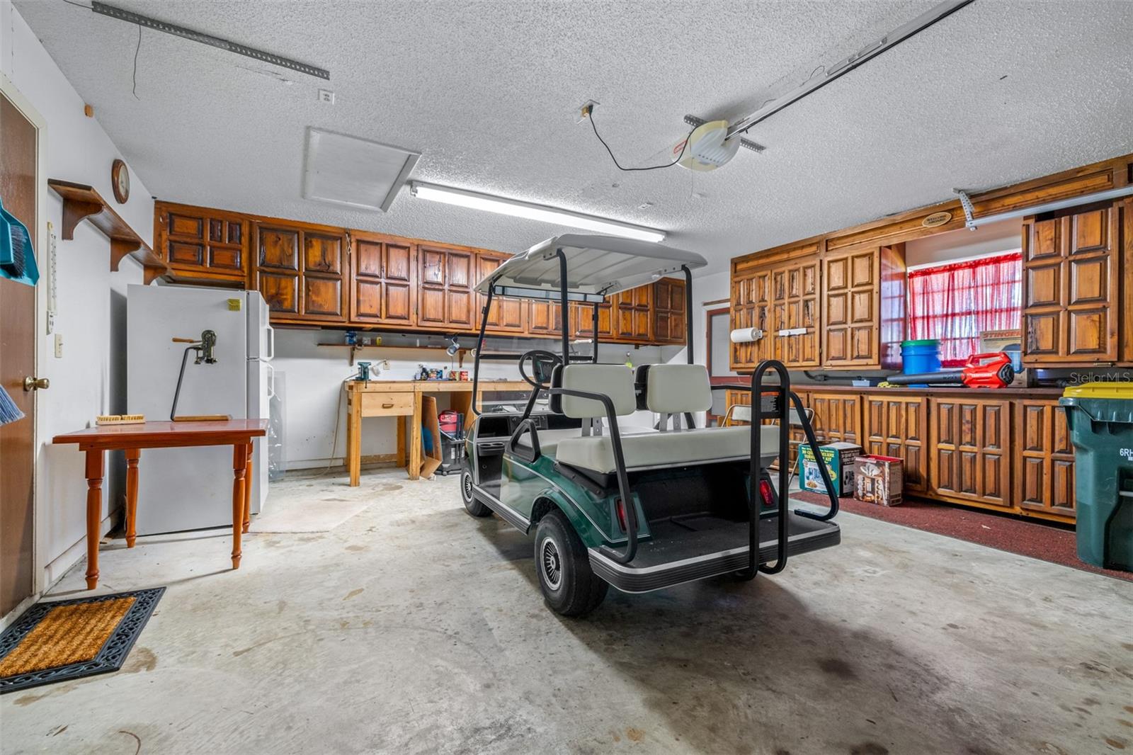 ISTOKPOGA SHORES - Residential