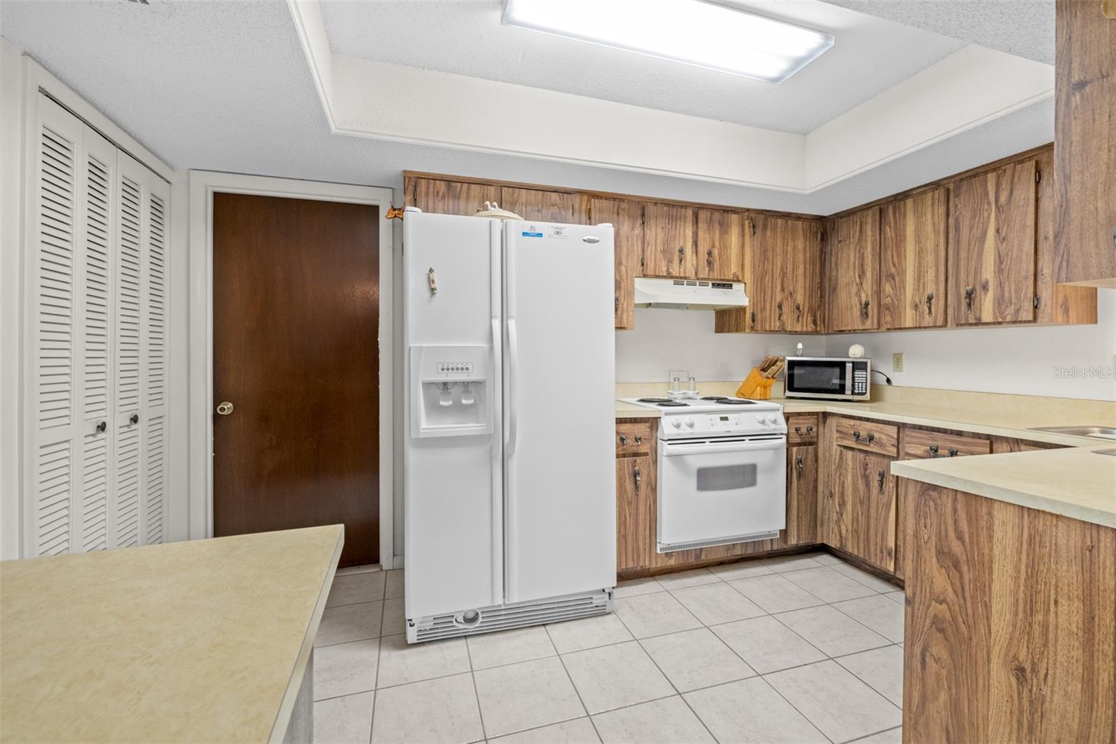 ISTOKPOGA SHORES - Residential