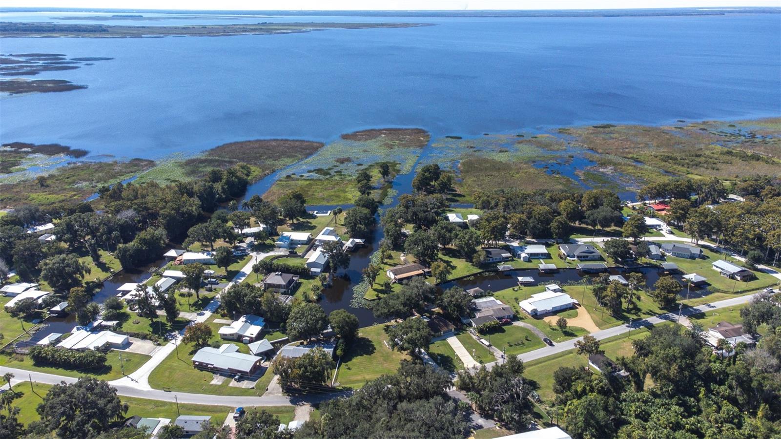 ISTOKPOGA SHORES - Residential