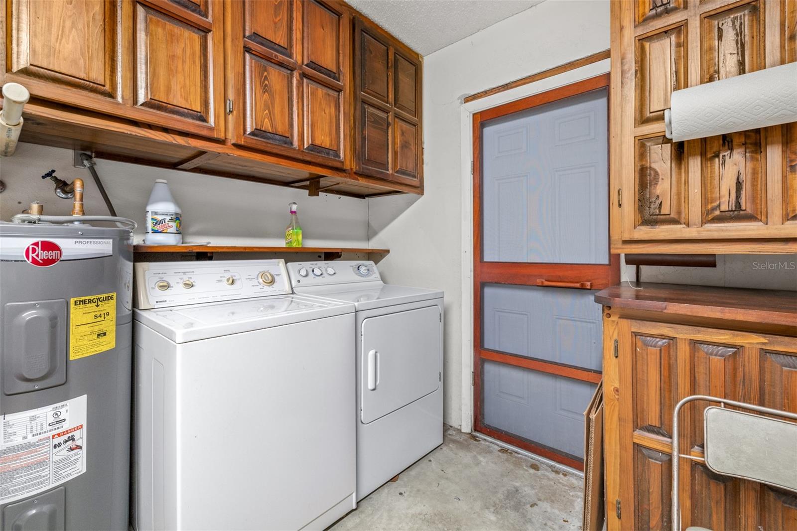 ISTOKPOGA SHORES - Residential