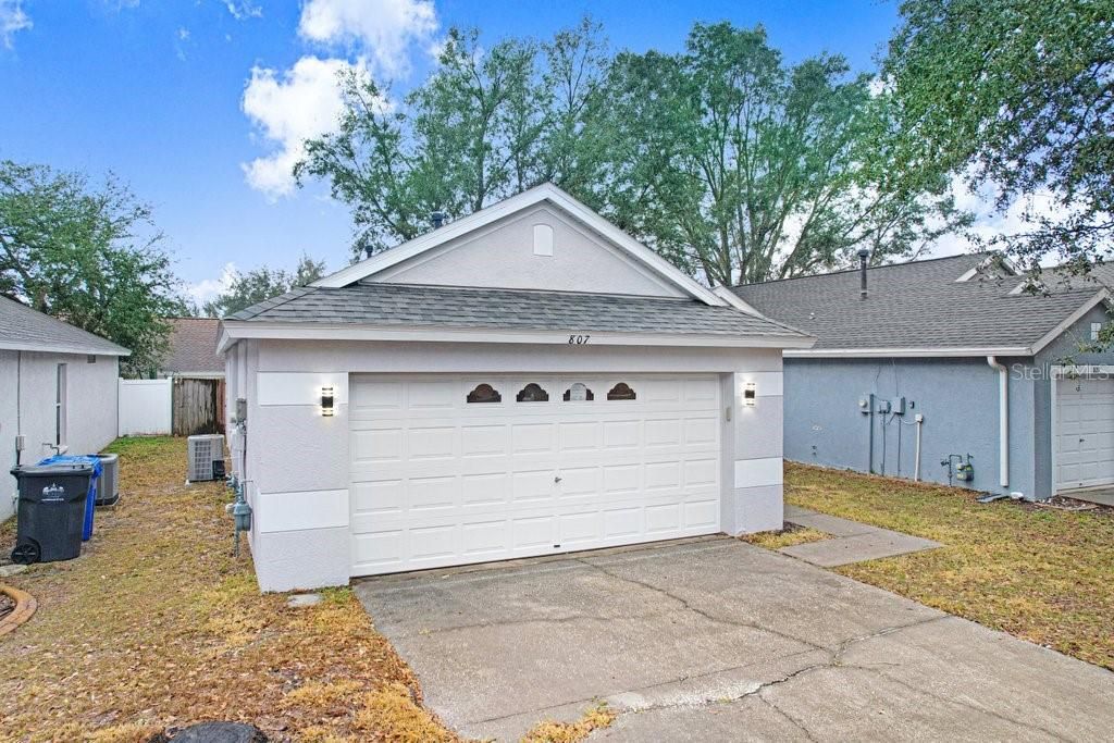 Photo of 807 Cape Cod Circle, Valrico, FL 33594 (MLS # TB8469189)