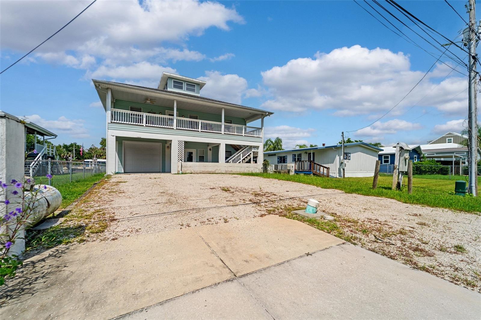 2730 N COMANCHE POINT