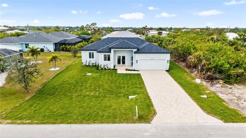 A home in PORT CHARLOTTE