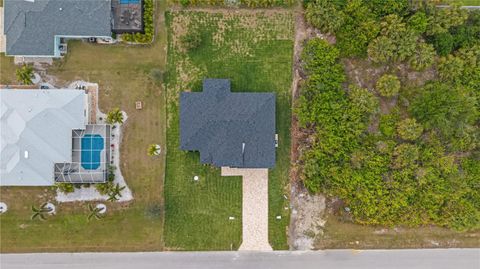 A home in PORT CHARLOTTE