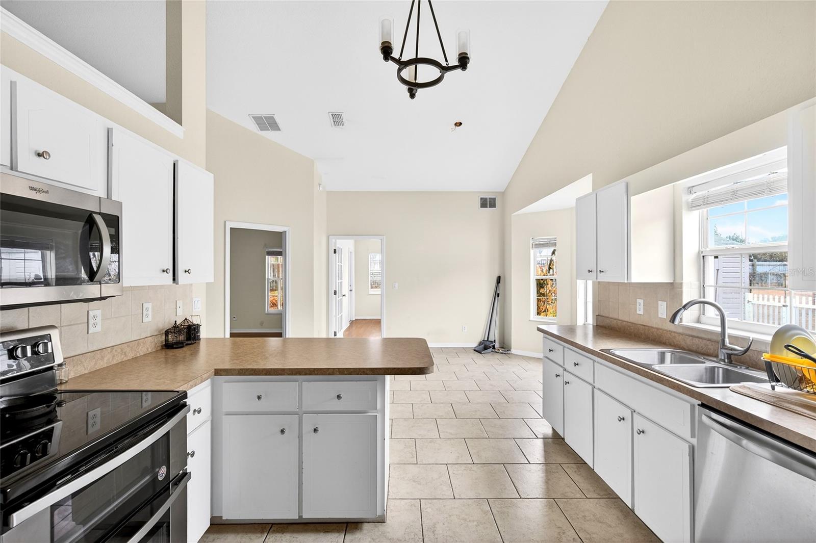 BELLEVIEW HEIGHTS ESTATE - Residential