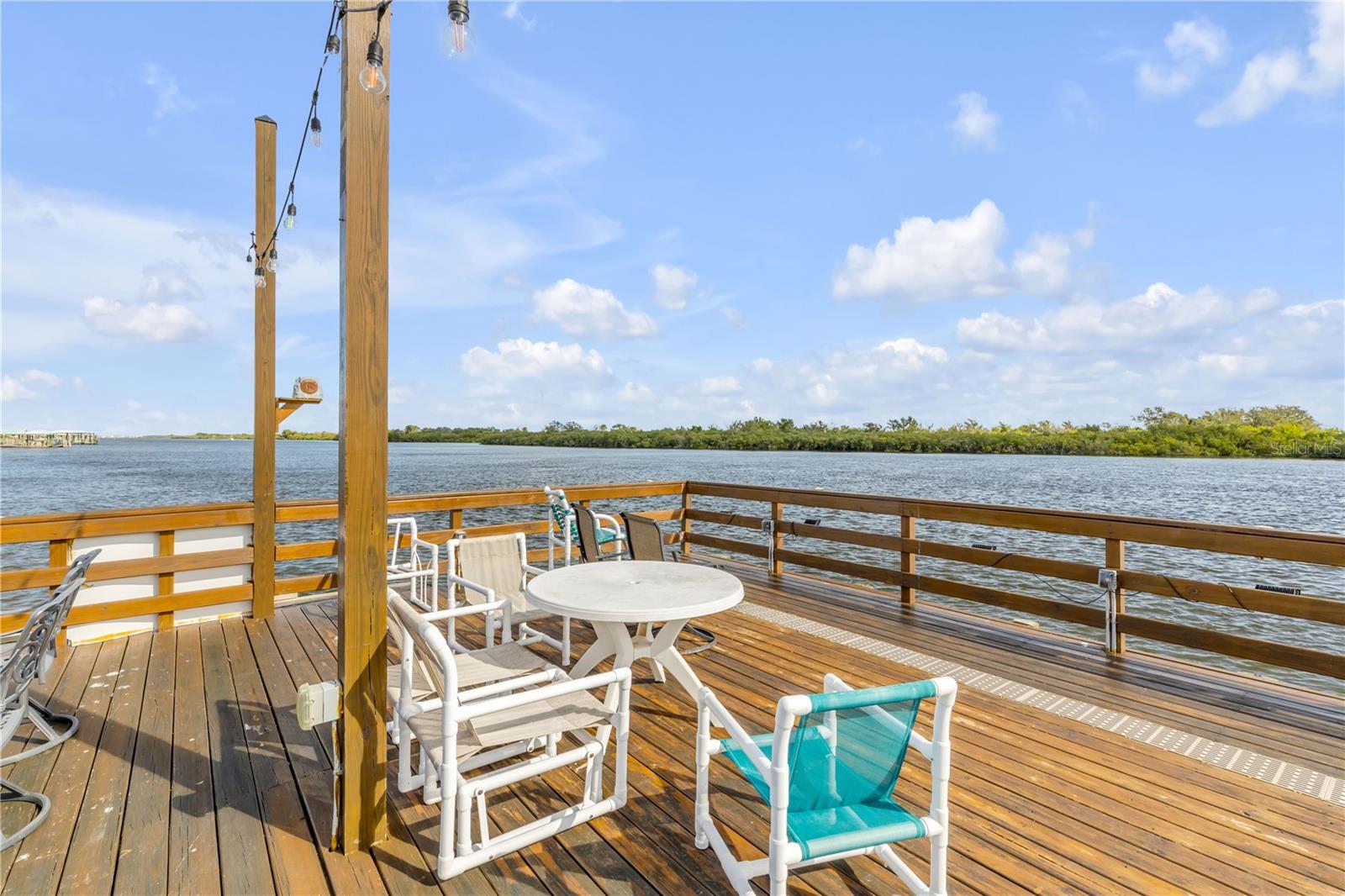 FRIENDLY SHORES COOP - Residential