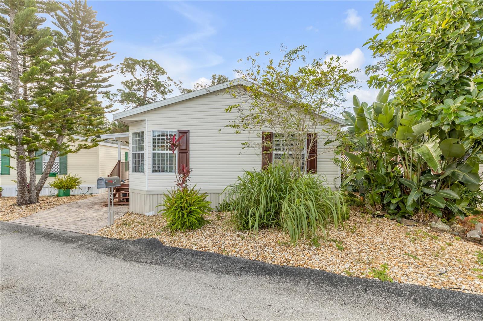 FRIENDLY SHORES COOP - Residential