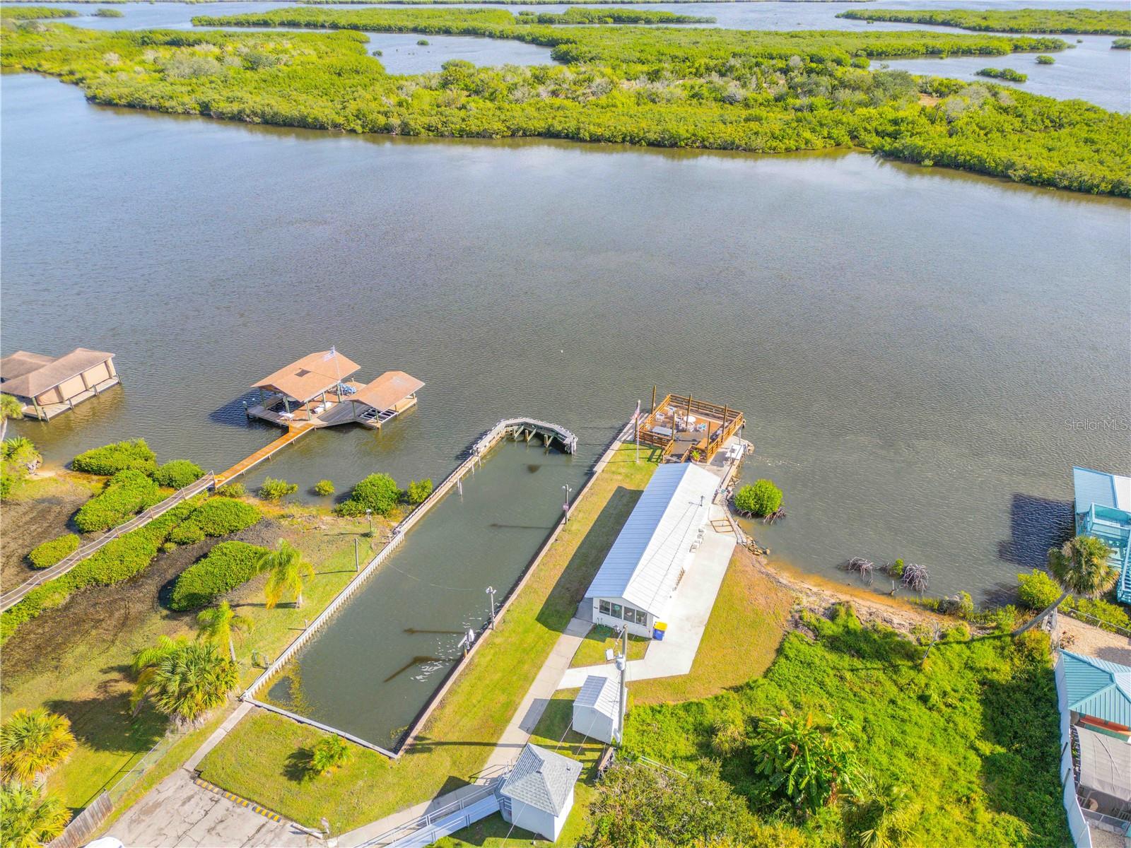 FRIENDLY SHORES COOP - Residential